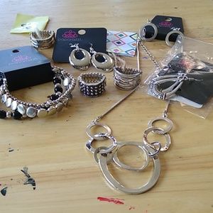 Paparazzi Silver Lot